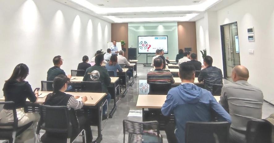 2025年度經(jīng)營計(jì)劃啟動(dòng)大會(huì)勝利召開2 2025年度經(jīng)營計(jì)劃啟動(dòng)大會(huì)勝利召開2